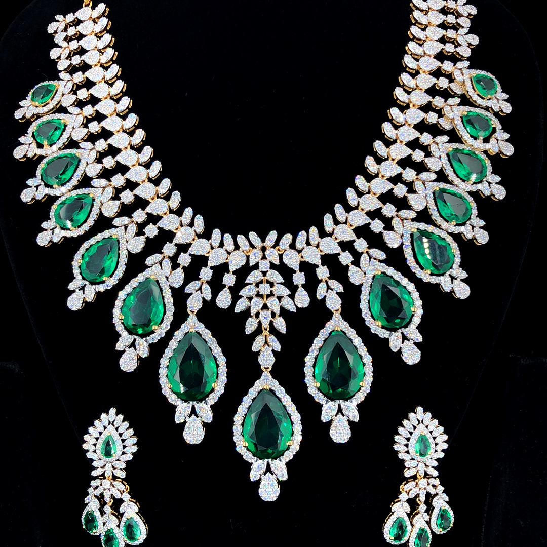 CaratX - The 100 Carat Royal Cascade Necklace